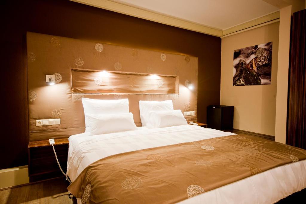 Raadhuis Dinther Suites Heeswijk-Dinther Cameră foto